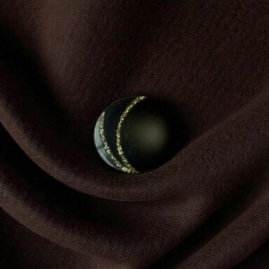 Bruin met touch of gold