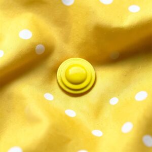 Gele polkadot stip